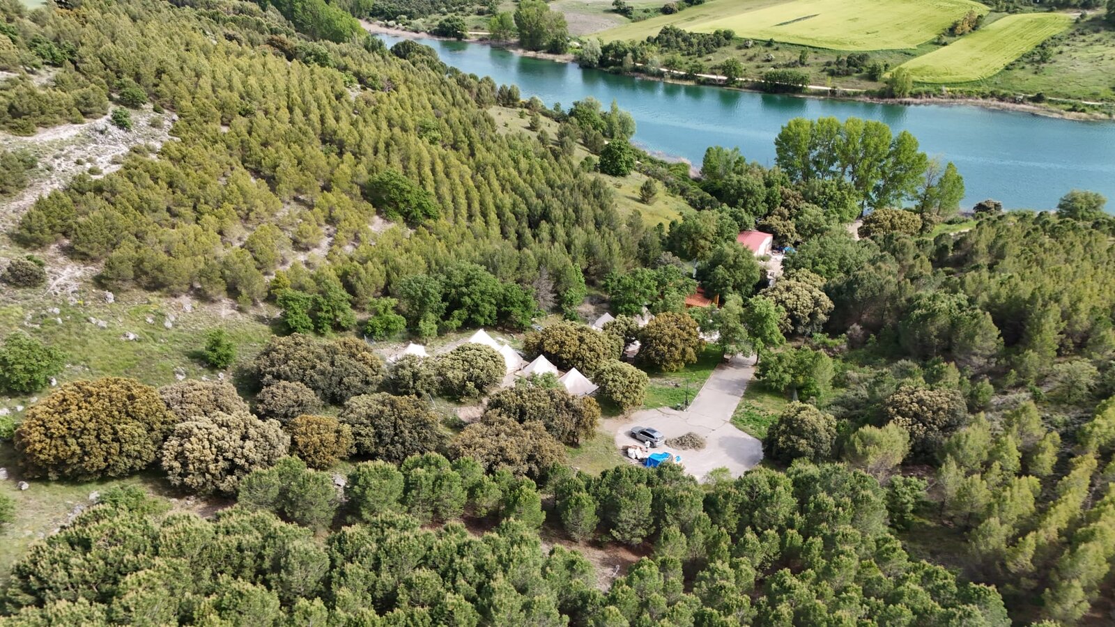 Complejo Esgueva, glamping y kayak